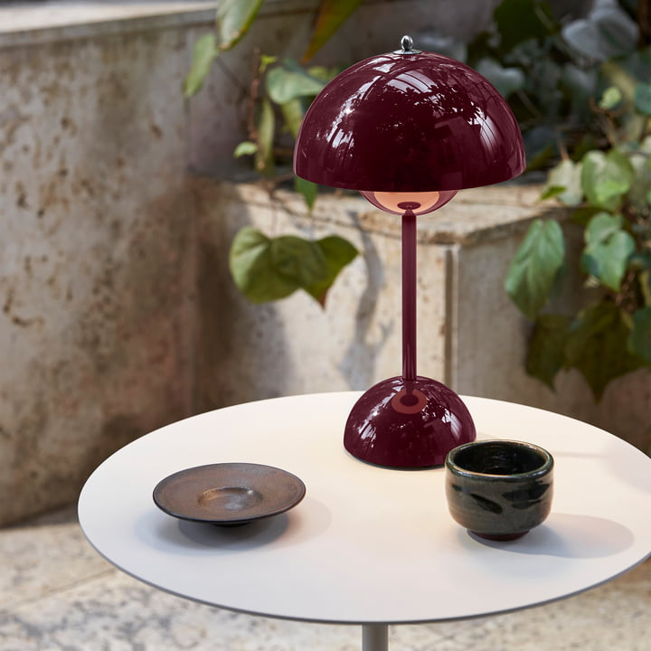 SolarFlare - Lampada da tavolo a LED per un interno accogliente