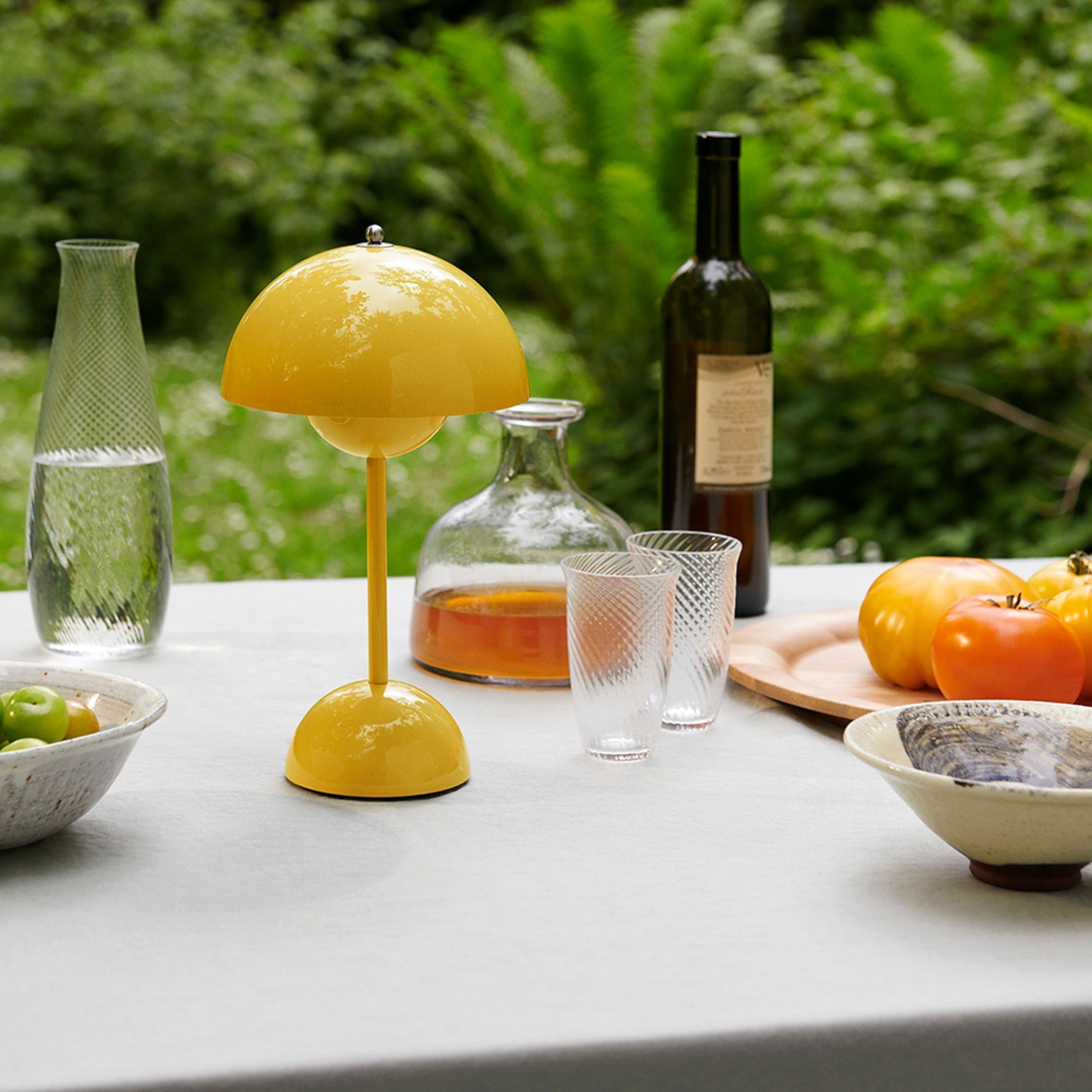 SolarFlare - Lampada da tavolo a LED per un interno accogliente