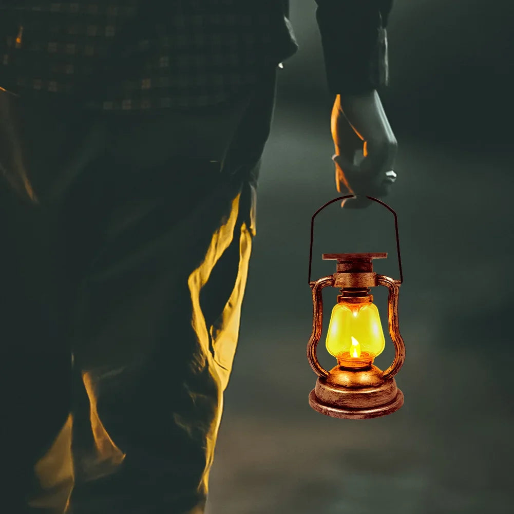 LumiLanterne – Retro Solar Lantern for Garden & Camping – Weatherproof & Energy Efficient