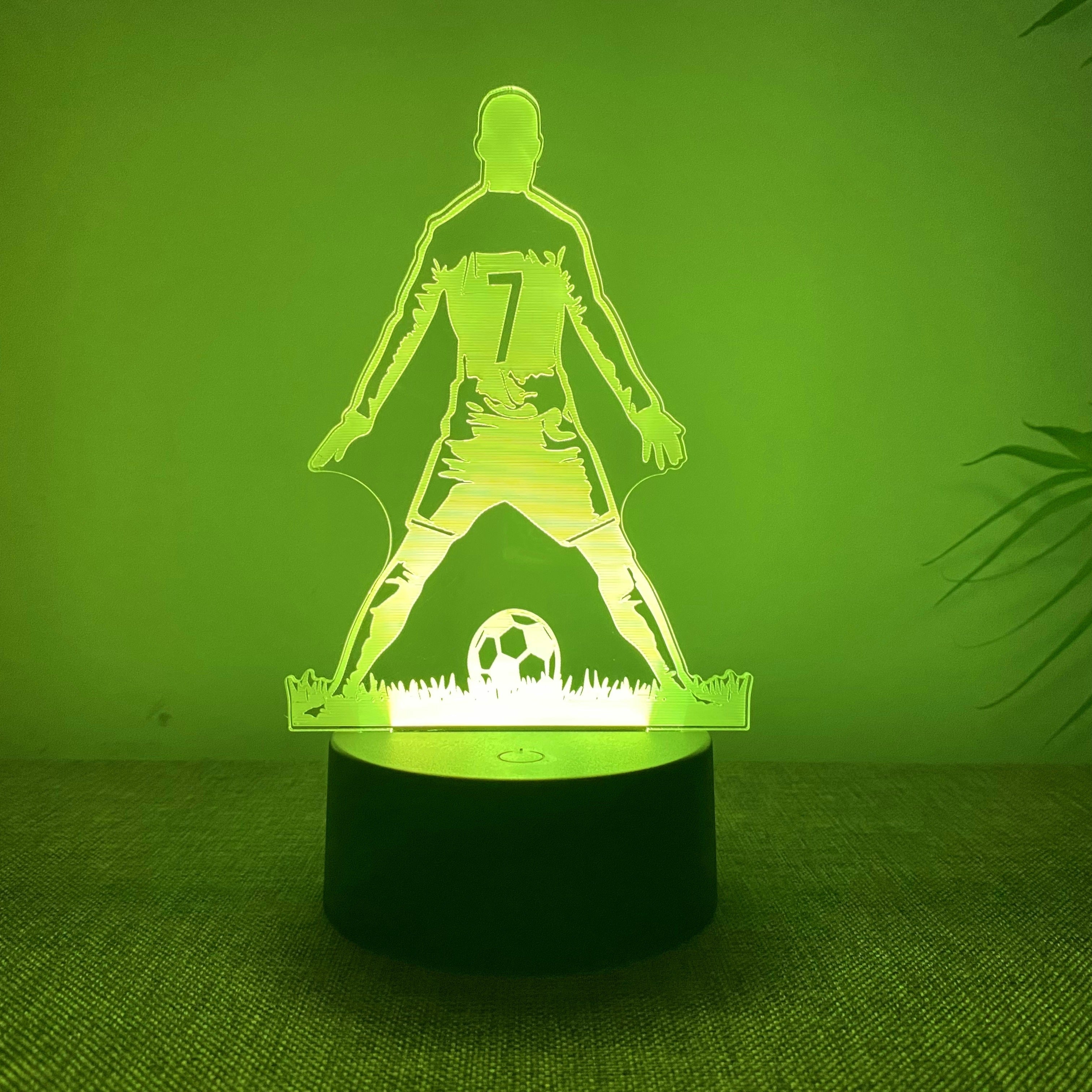SportGlow - Candeeiro Noturno LED 3D Jogador de Futebol com Mudança de Cor