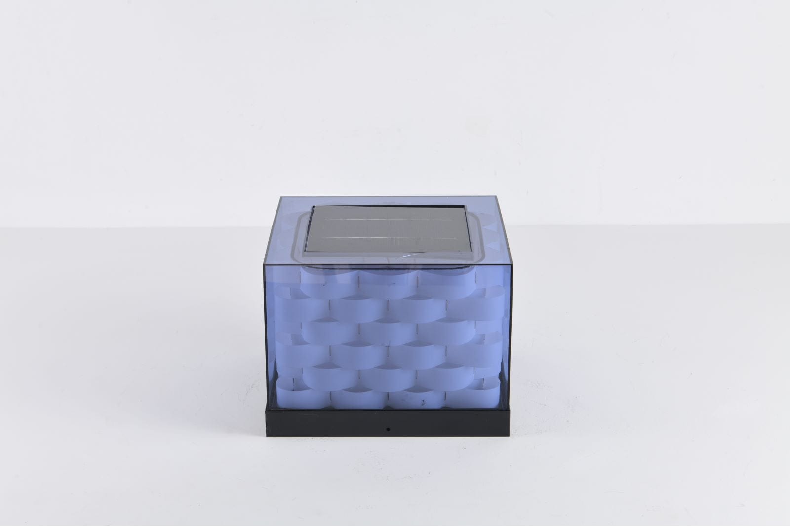 Cubed Weave Outdoor Light - Solar Outdoor Lamp