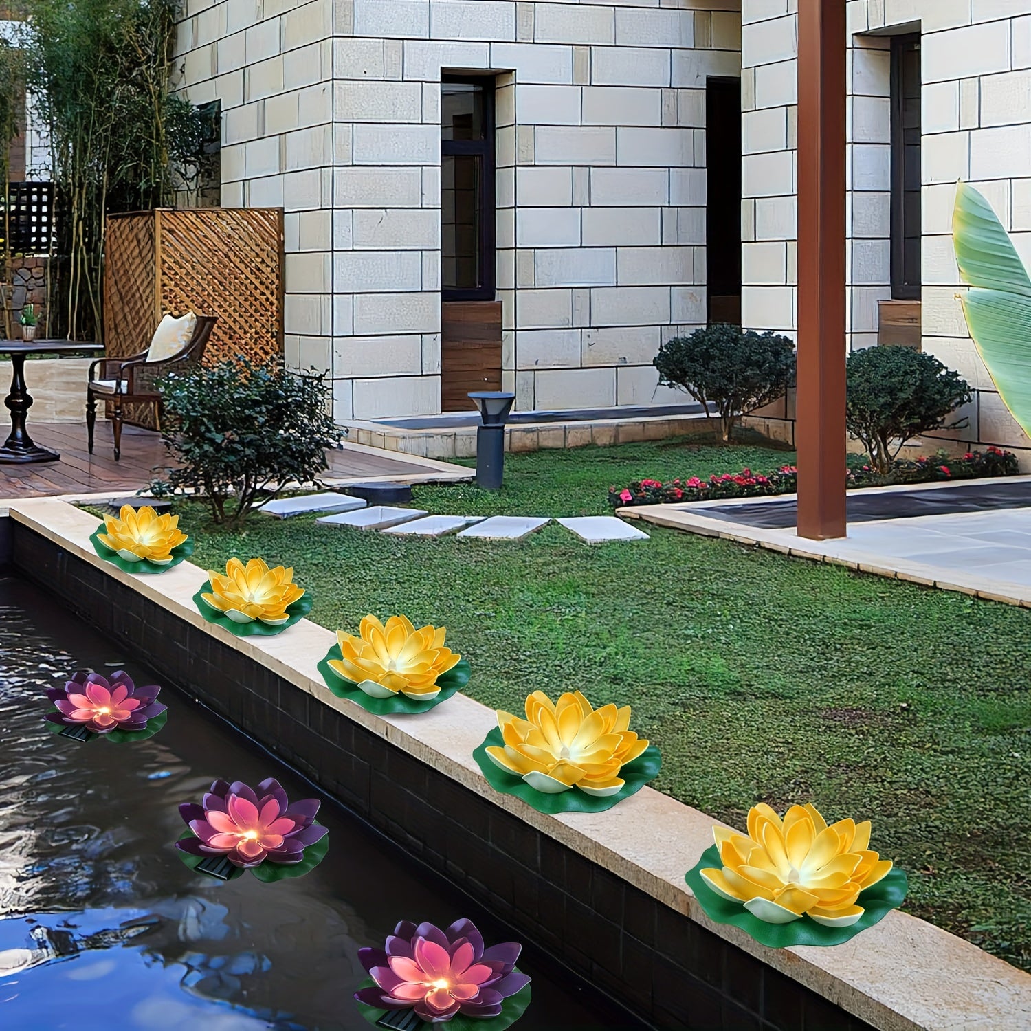 SolarLily - Lanterna Solare LED a Forma di Loto Decorativa in 3 Colori
