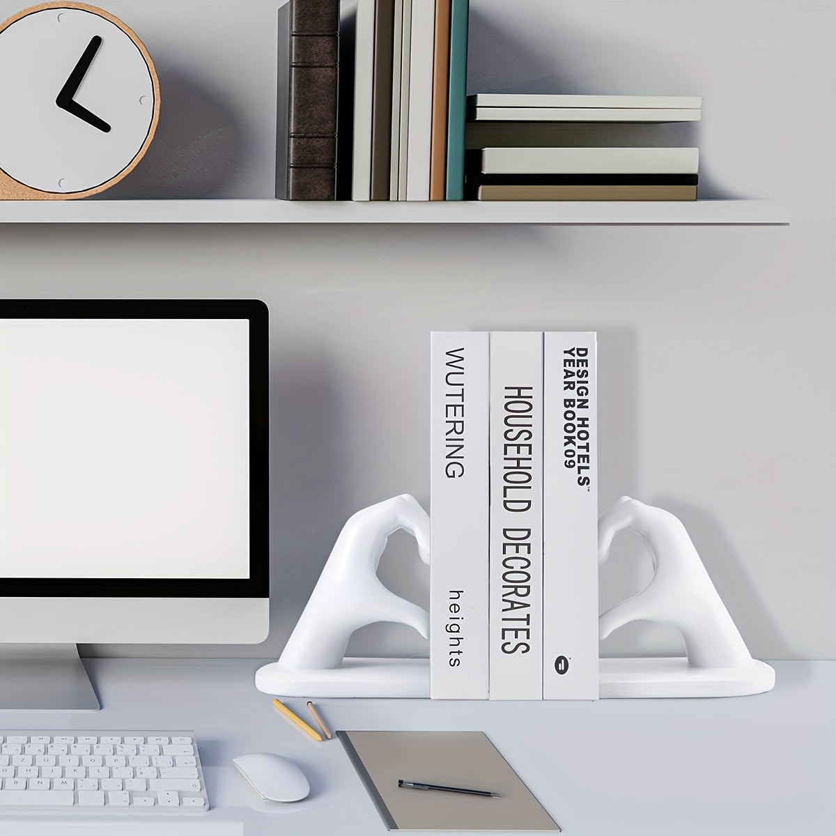 Supporti per libri robusti con design a cuore con dito dorato - Arte moderna per decorazione domestica