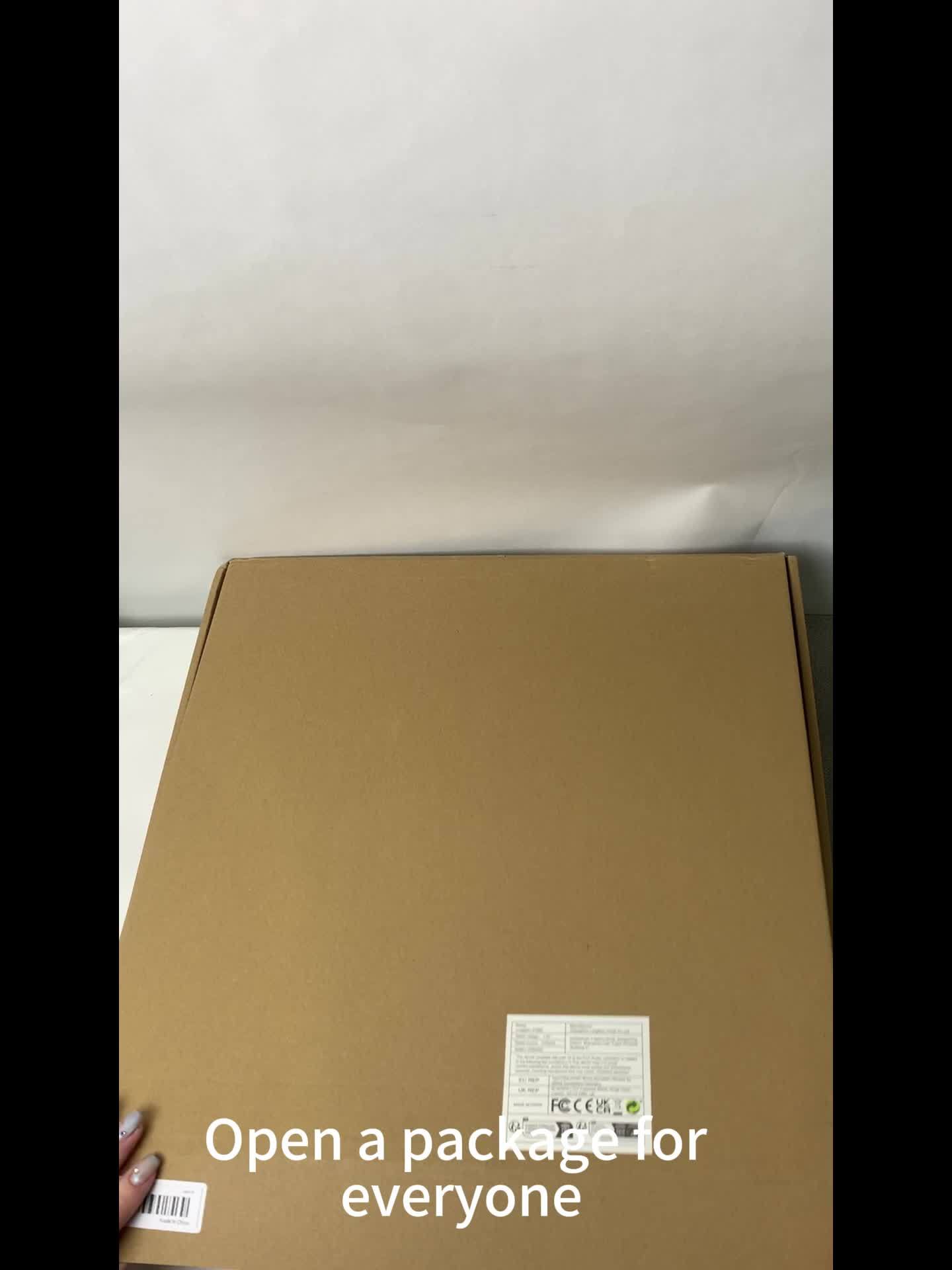 Stille Quartz Wandklok met Houten Frame