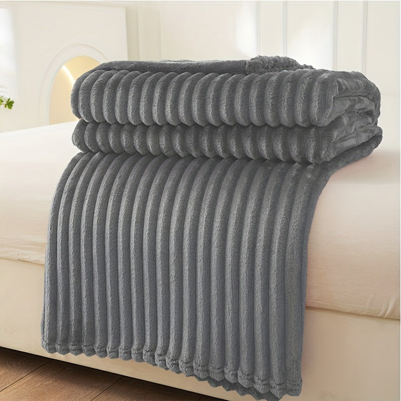 Thickened Striped Plush Blanket - Soft and Skin-friendly Sofa Blanket, Multi-functional Nap Blanket