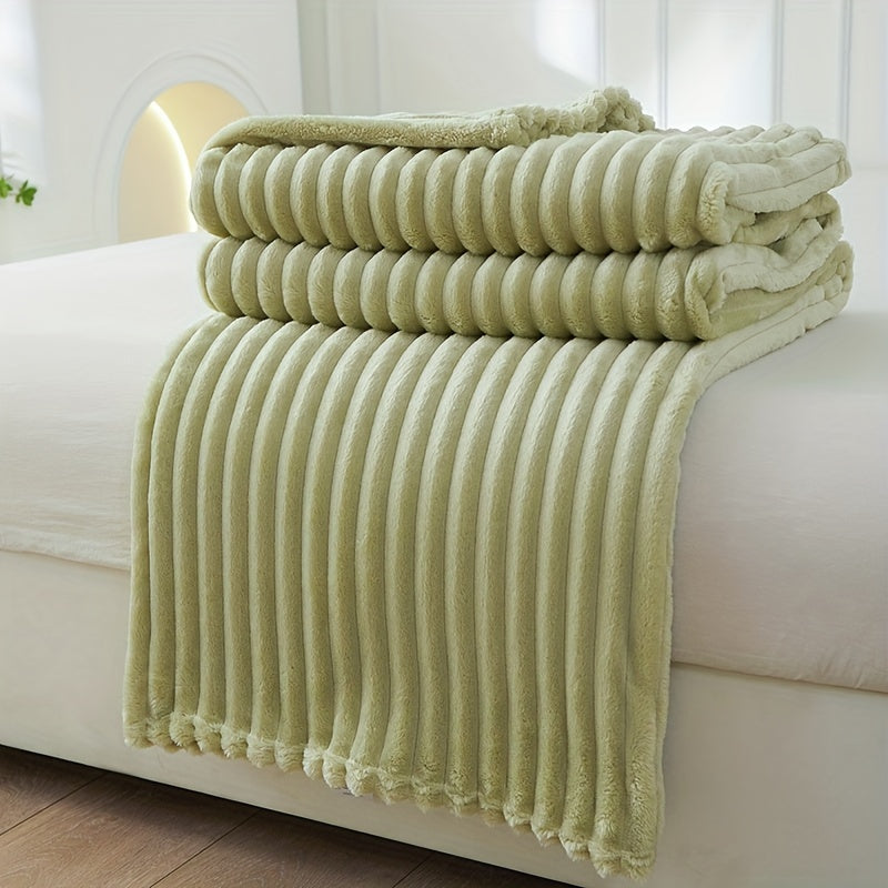 Thickened Striped Plush Blanket - Soft and Skin-friendly Sofa Blanket, Multi-functional Nap Blanket
