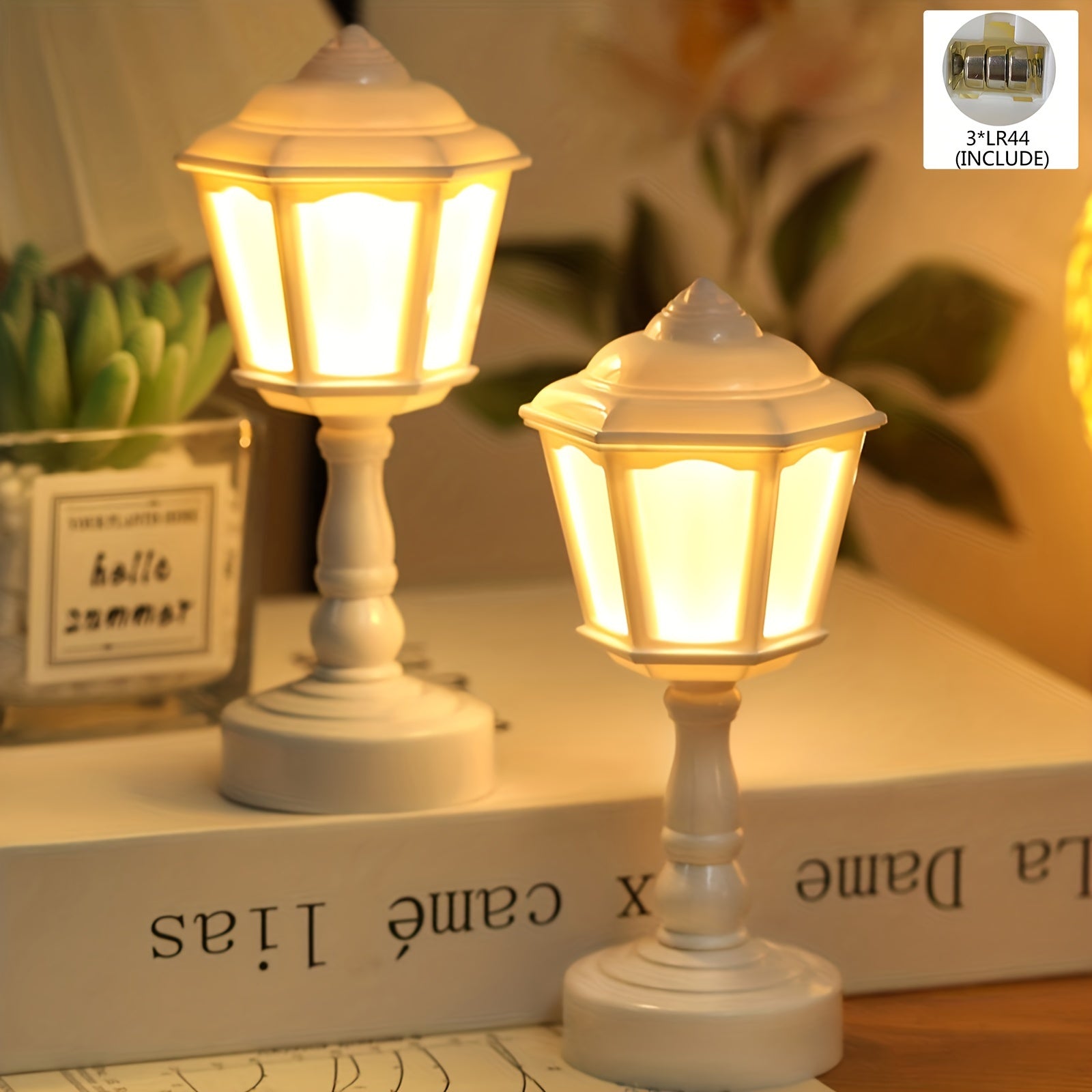 RetroGlow - Mini LED Table Lamp in Street Lantern Style