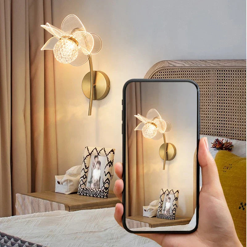 BloomGlow - Moderne Bloem Wandlamp met LED Verlichting