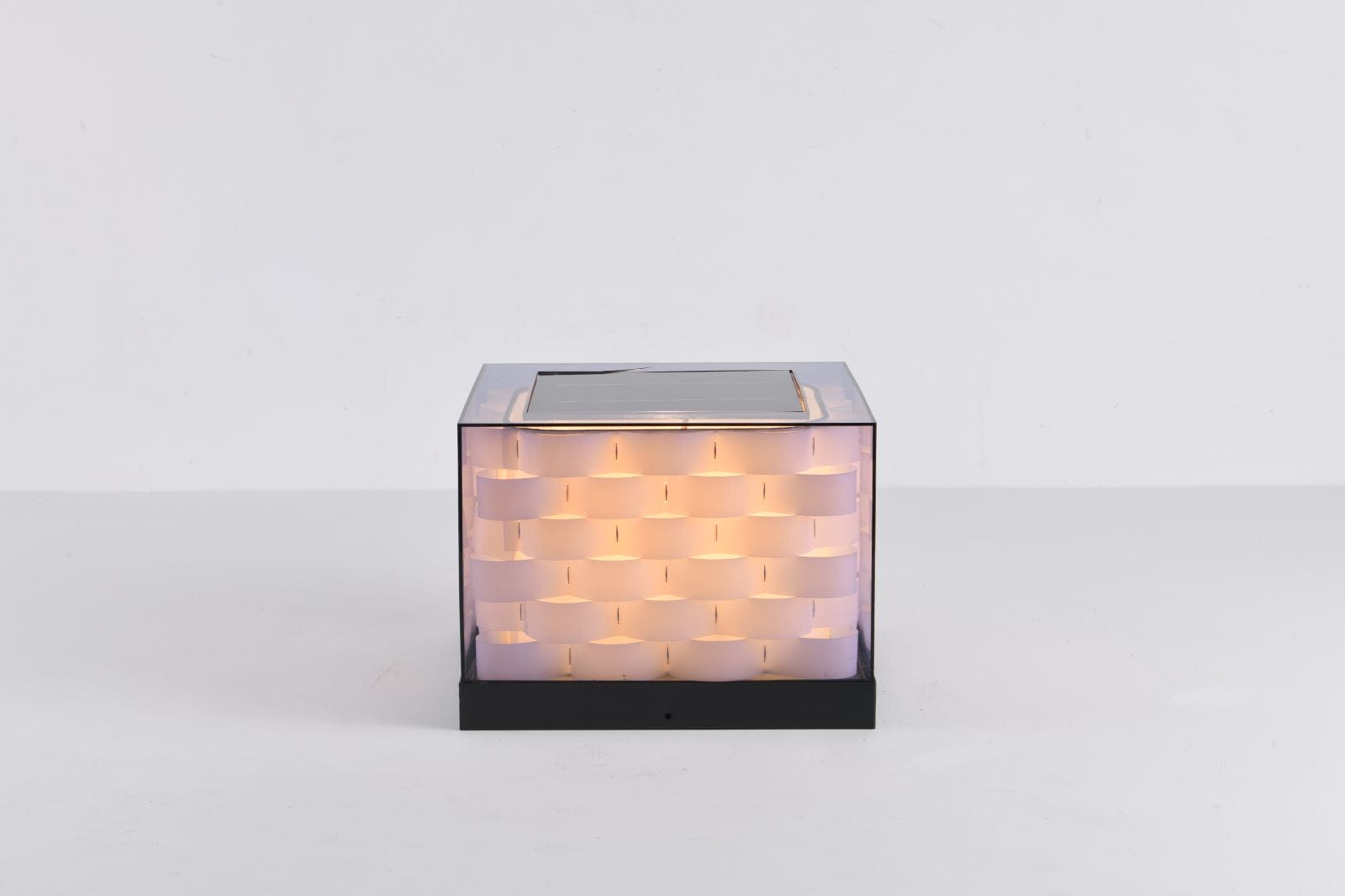 Cubed Weave Outdoor Light - Solar Outdoor Lamp