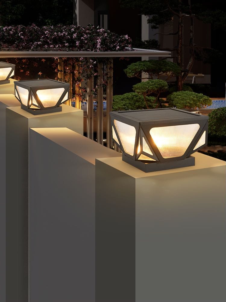 Glow Beam Outdoor Light - Solar Outdoor Lamp