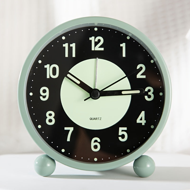 EleganceMetal - Chique Metalen Wekker met Zacht Nachtlampje