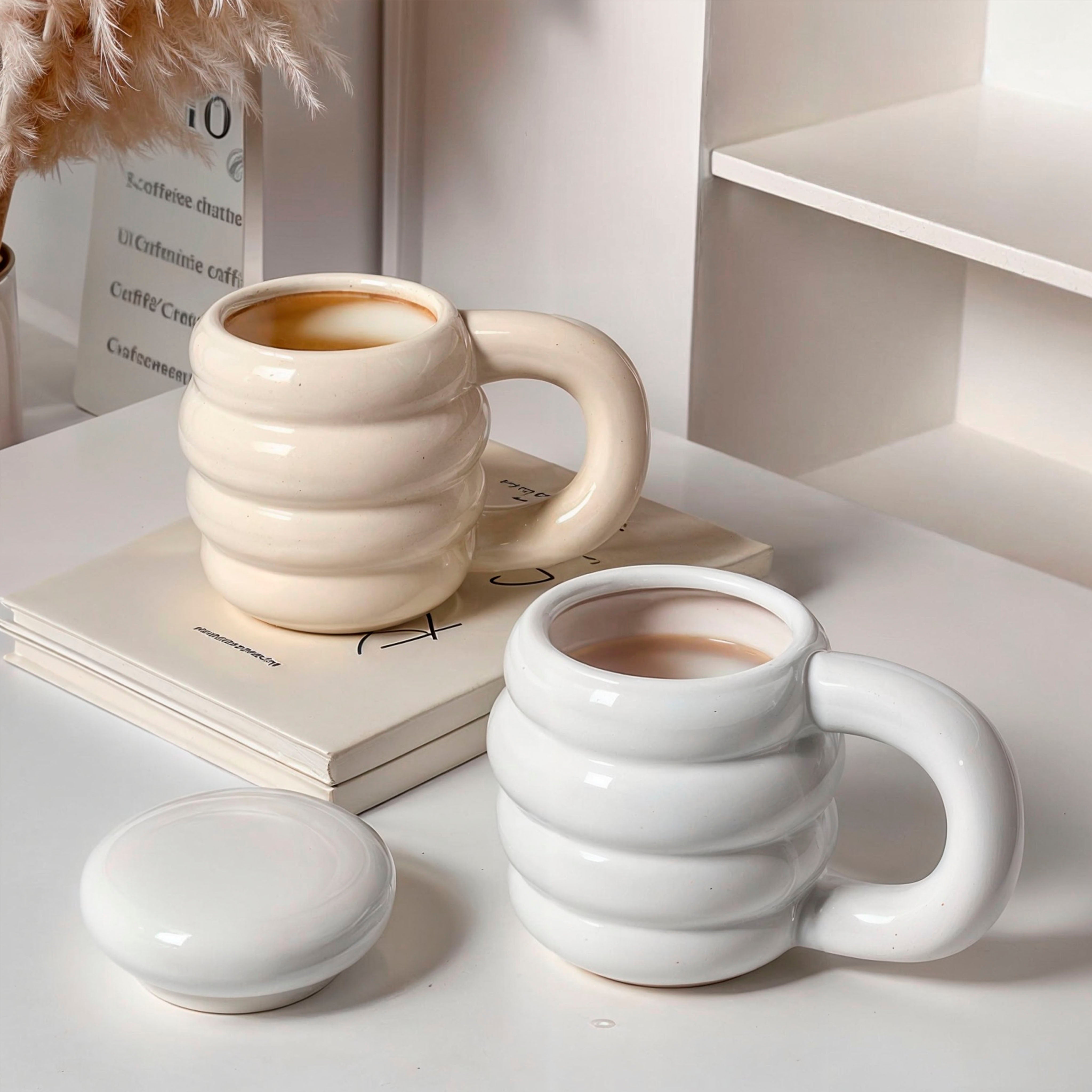 Tazza da tè in porcellana fatta a mano con coperchio