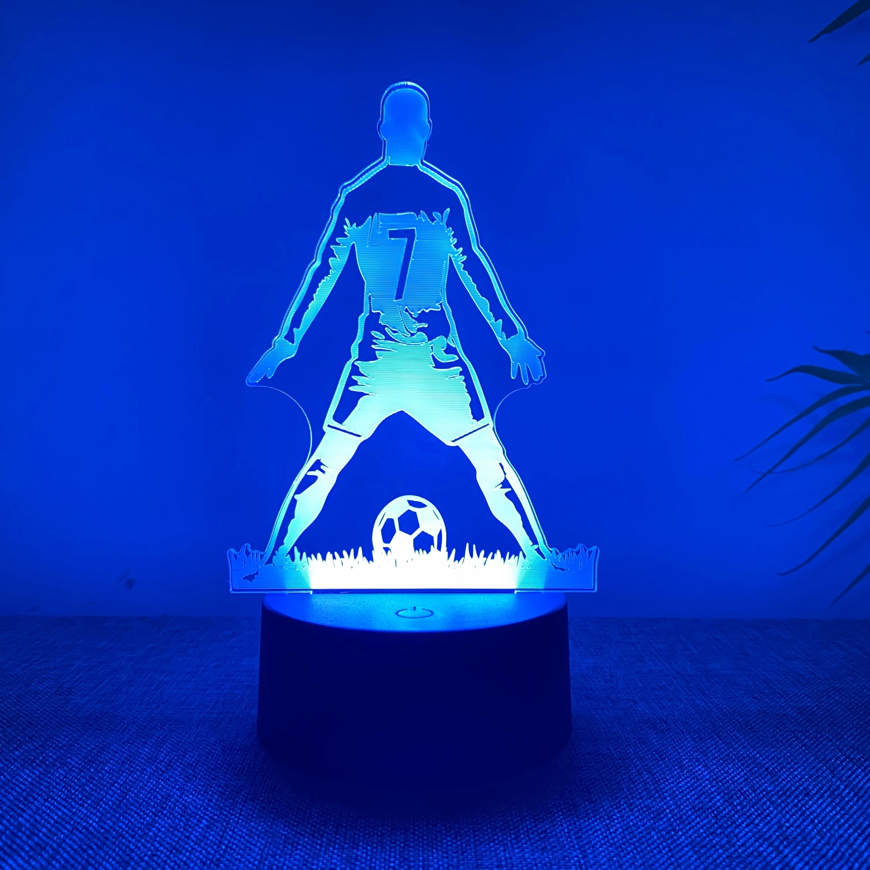 SportGlow - Candeeiro Noturno LED 3D Jogador de Futebol com Mudança de Cor
