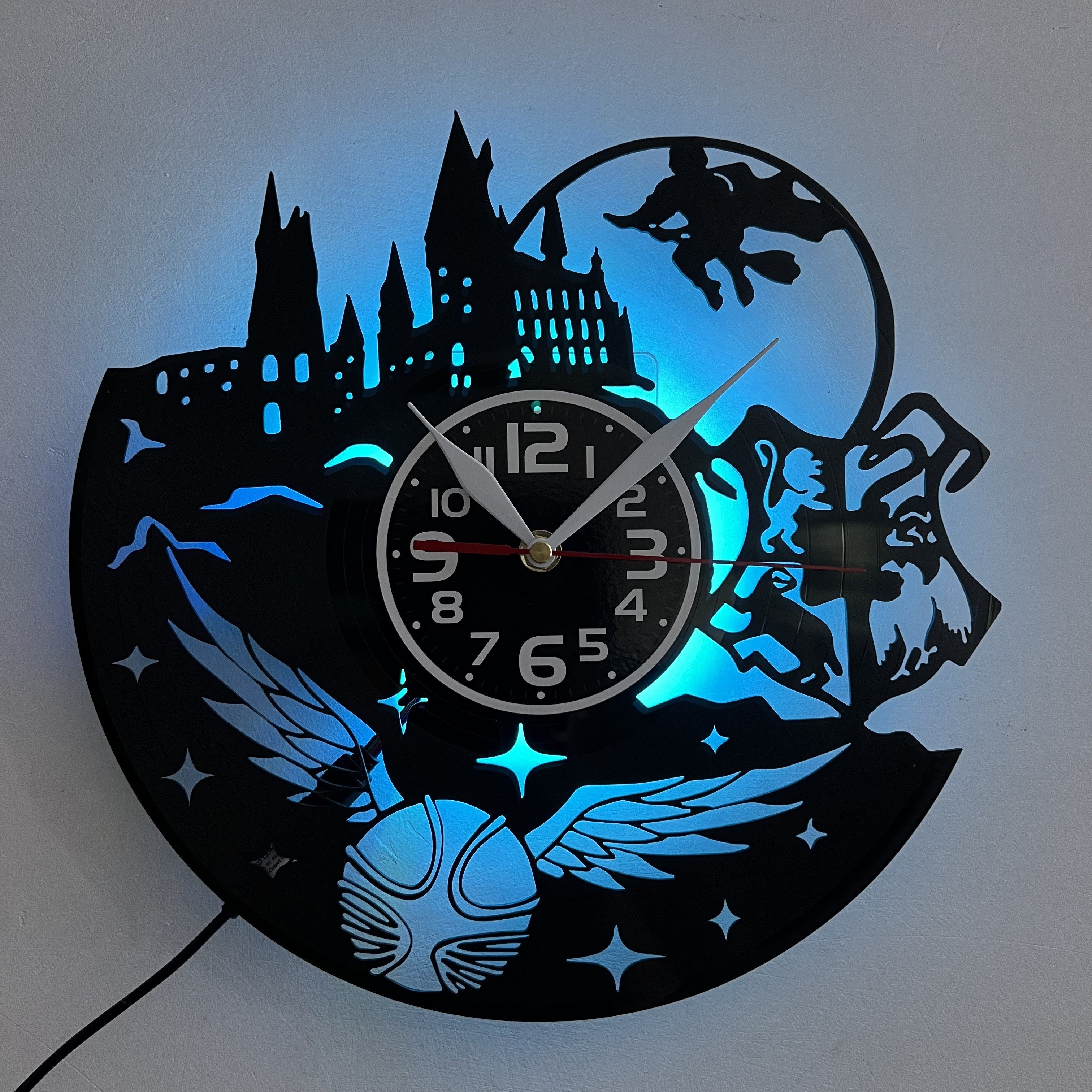 Reloj de pared de vinilo LED silencioso - Perfecto para sala de estar, dormitorio, cocina y decoración de oficina | Regalo ideal para cumpleaños, Día de la Madre y Halloween