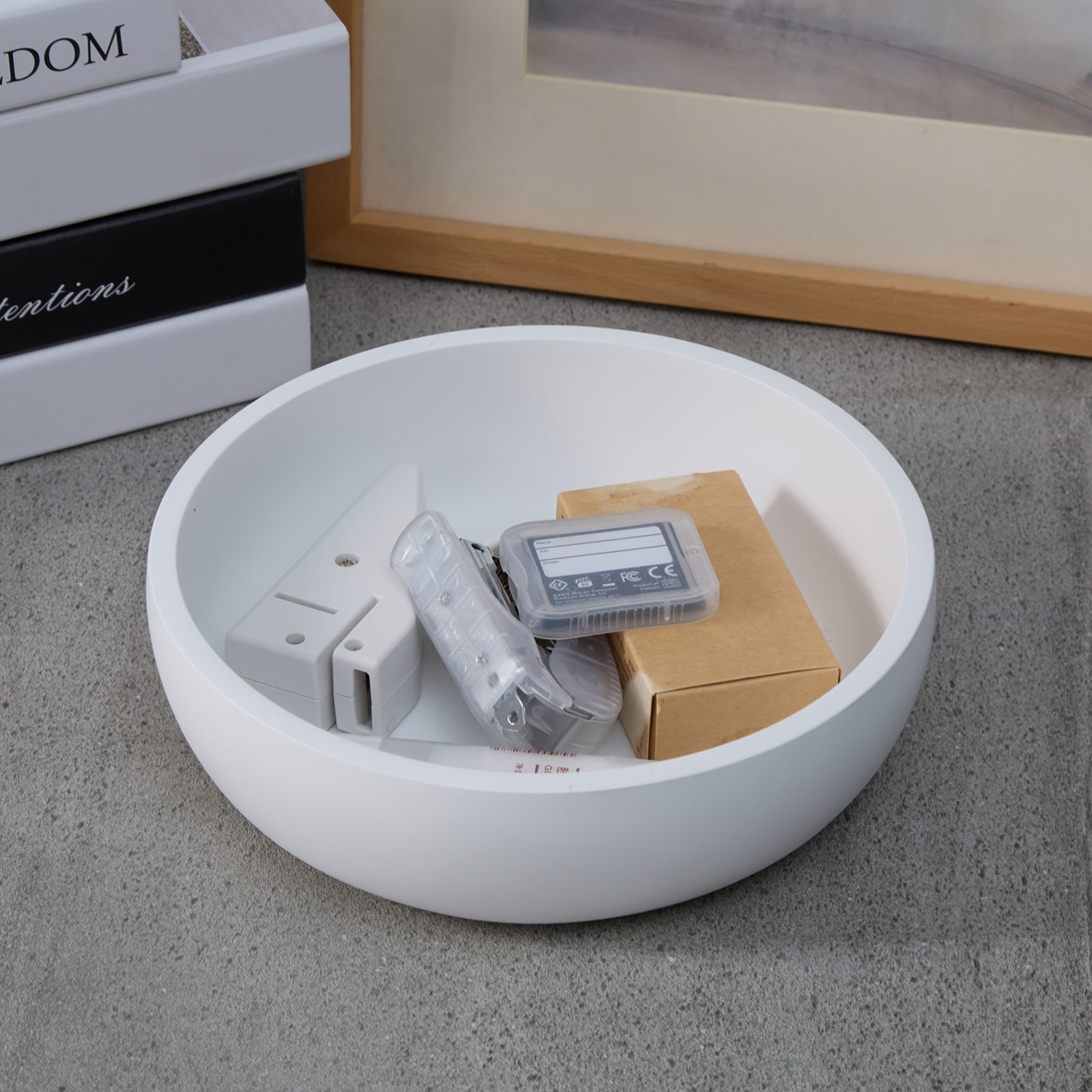 StoneServe - Tigela Moderna de Betão para Decoração de Entrada