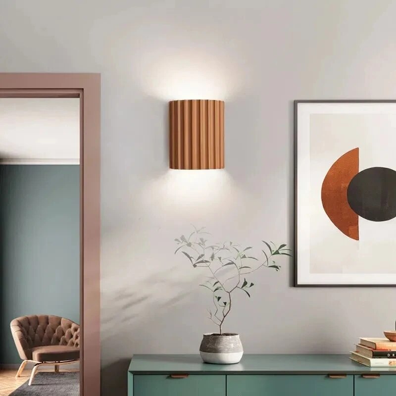LuxaLicht - Stylish wall lamps made of resin