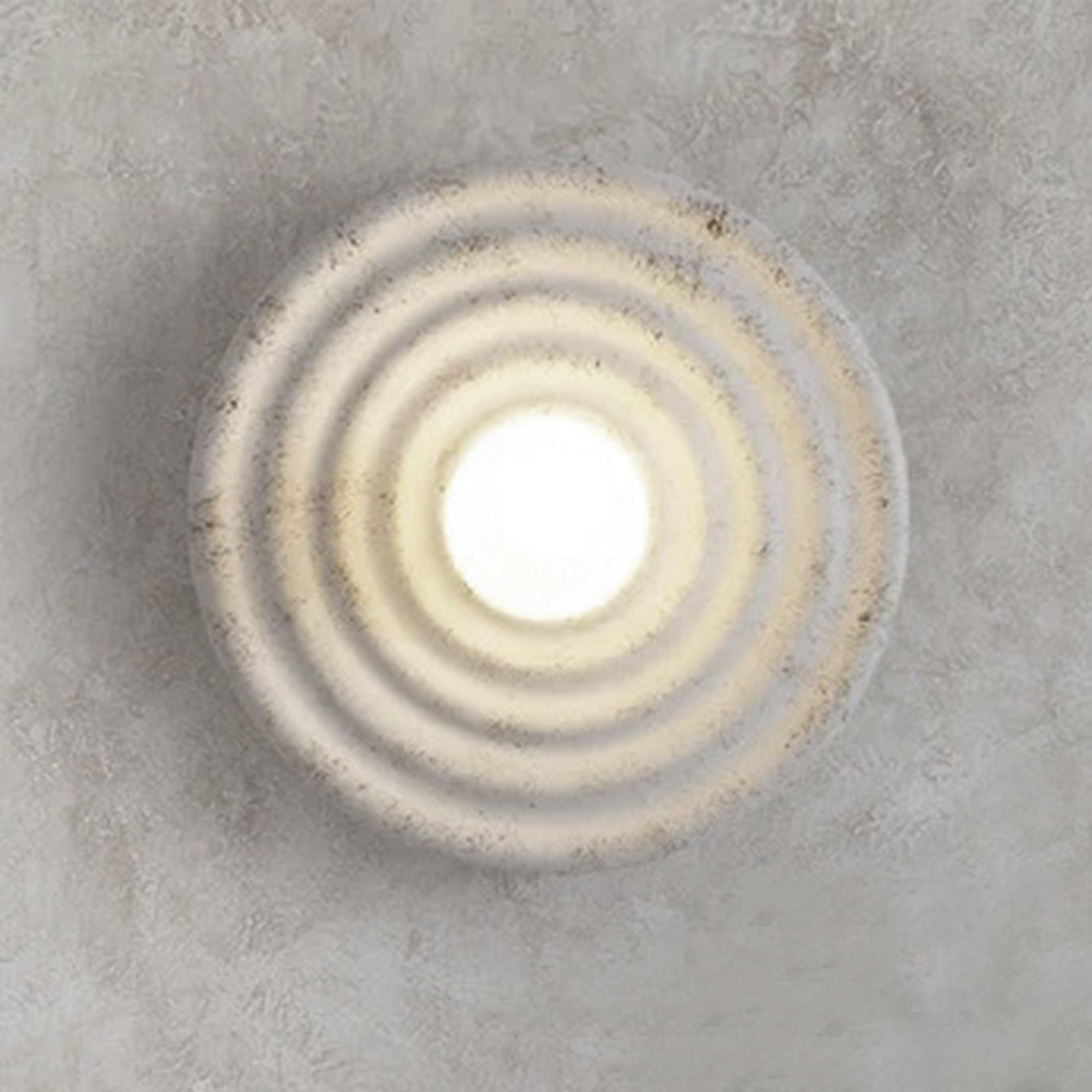 Yre Lamp: Moderne Minimalistische Wandlamp