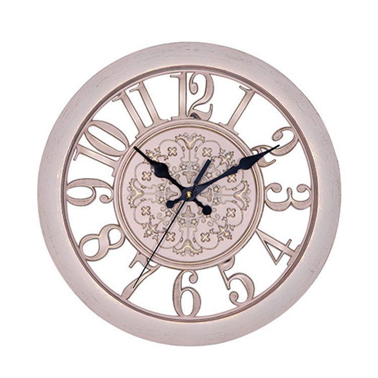 Reloj de pared de elegancia antigua