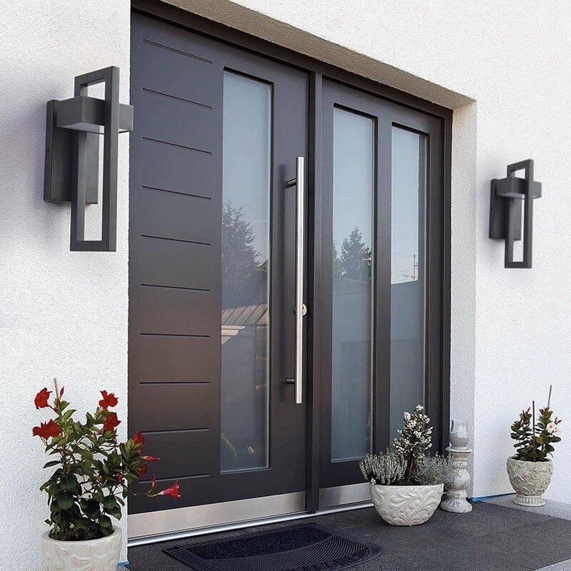Twilight Dex Outdoor Wall Lamp