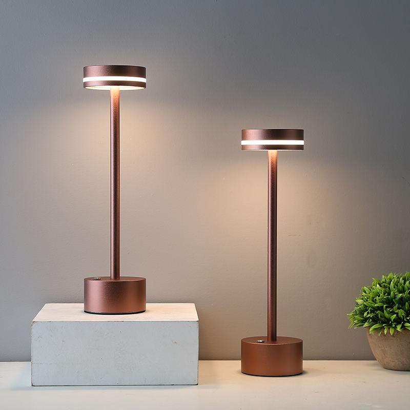 LuxeLight - Wireless Table Lamp