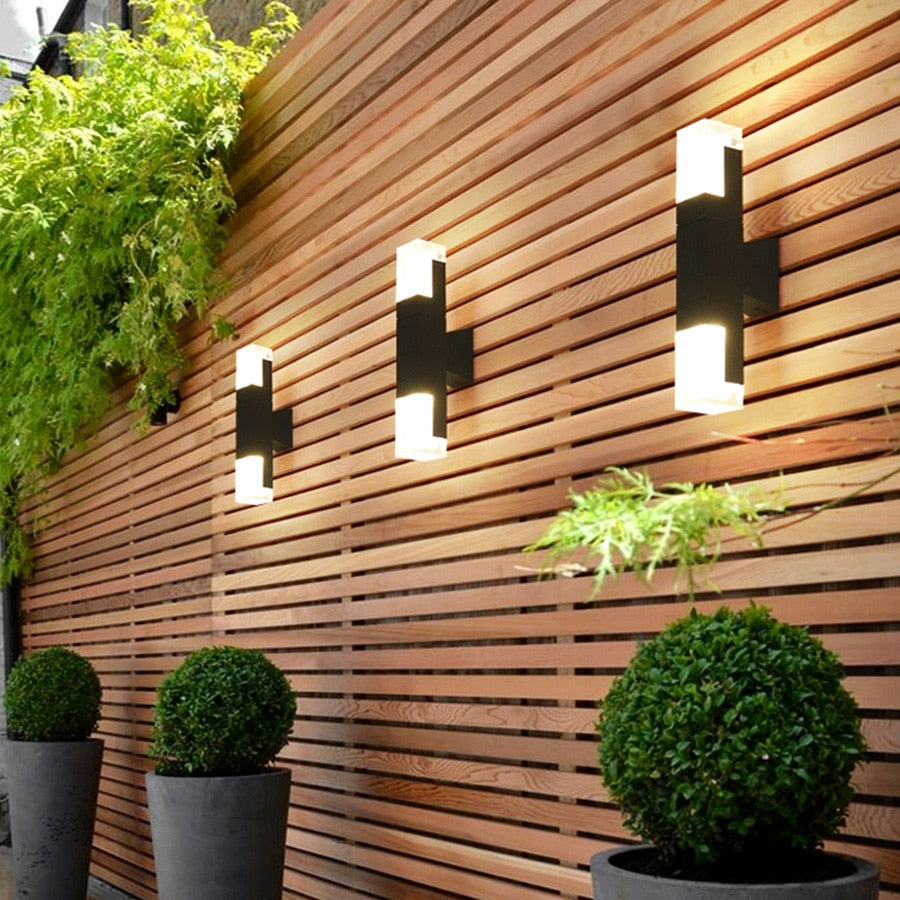 SensaGuard Wall Lamp