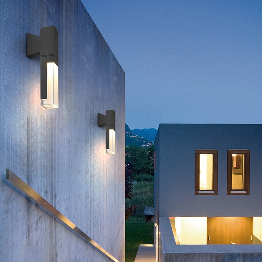 SensaGuard Wall Lamp