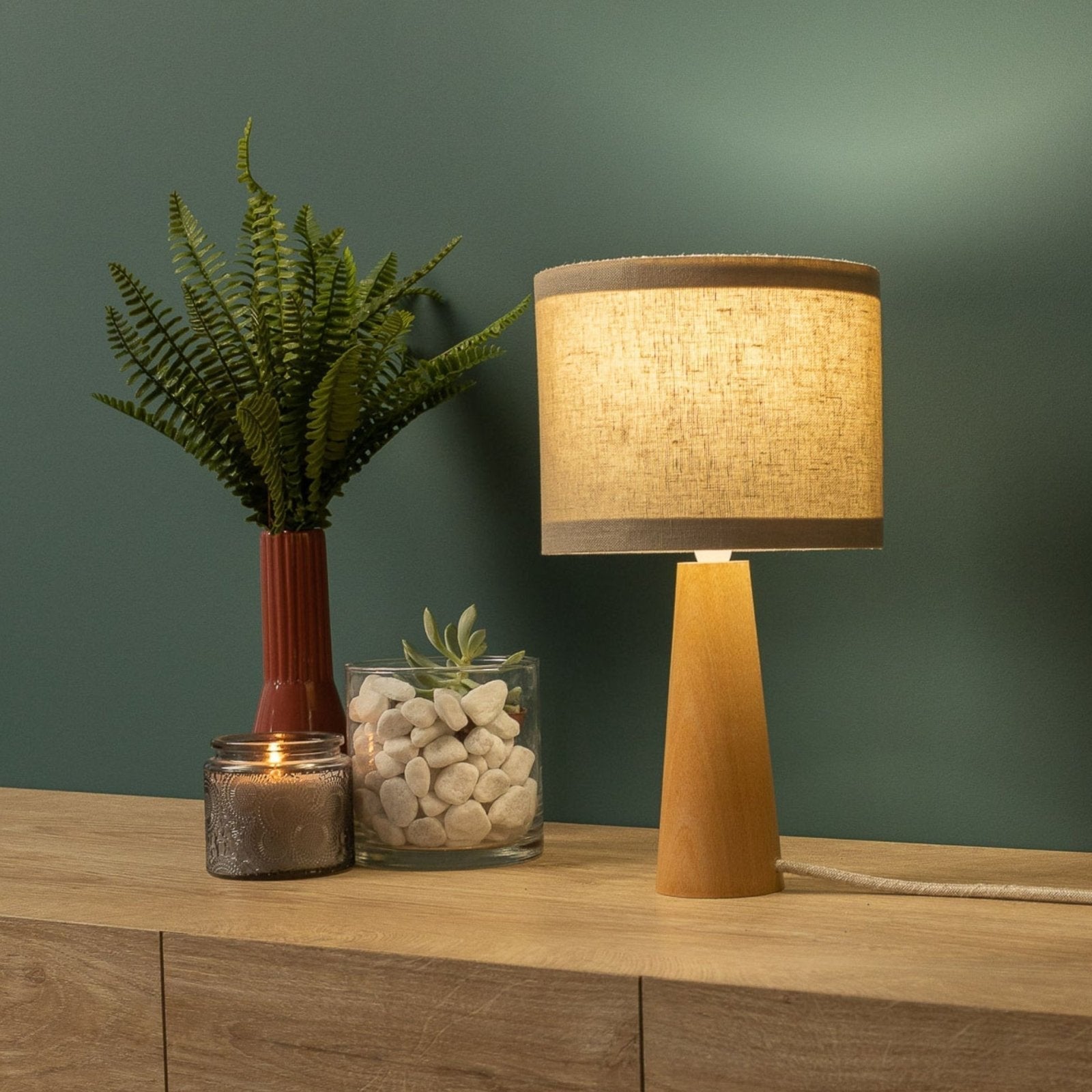 NordicGlow - Minimalistische Houten Tafellamp met Stoffen Kap voor Woon- & Slaapkamer