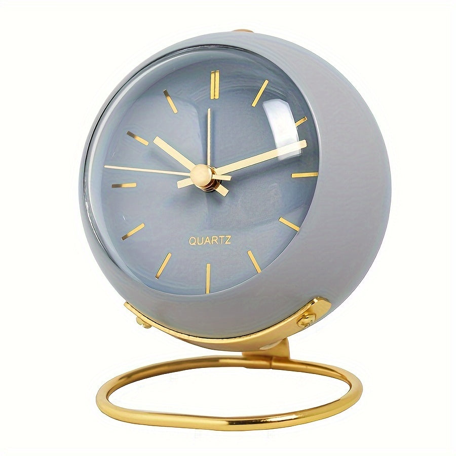 EleganceTime - Stijlvolle Quartz Wekker met Metalen Frame