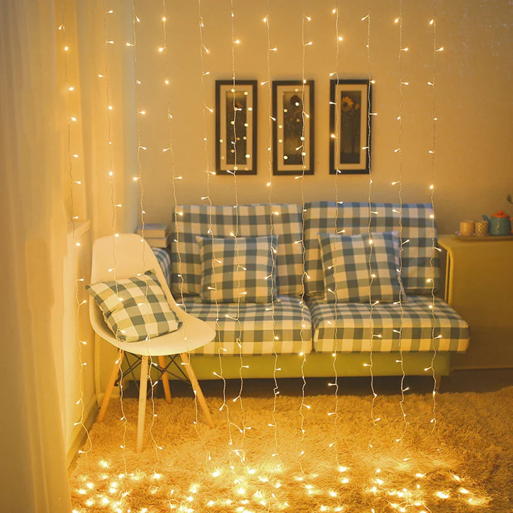 LumiCurtain - Outdoor Lighting Garland