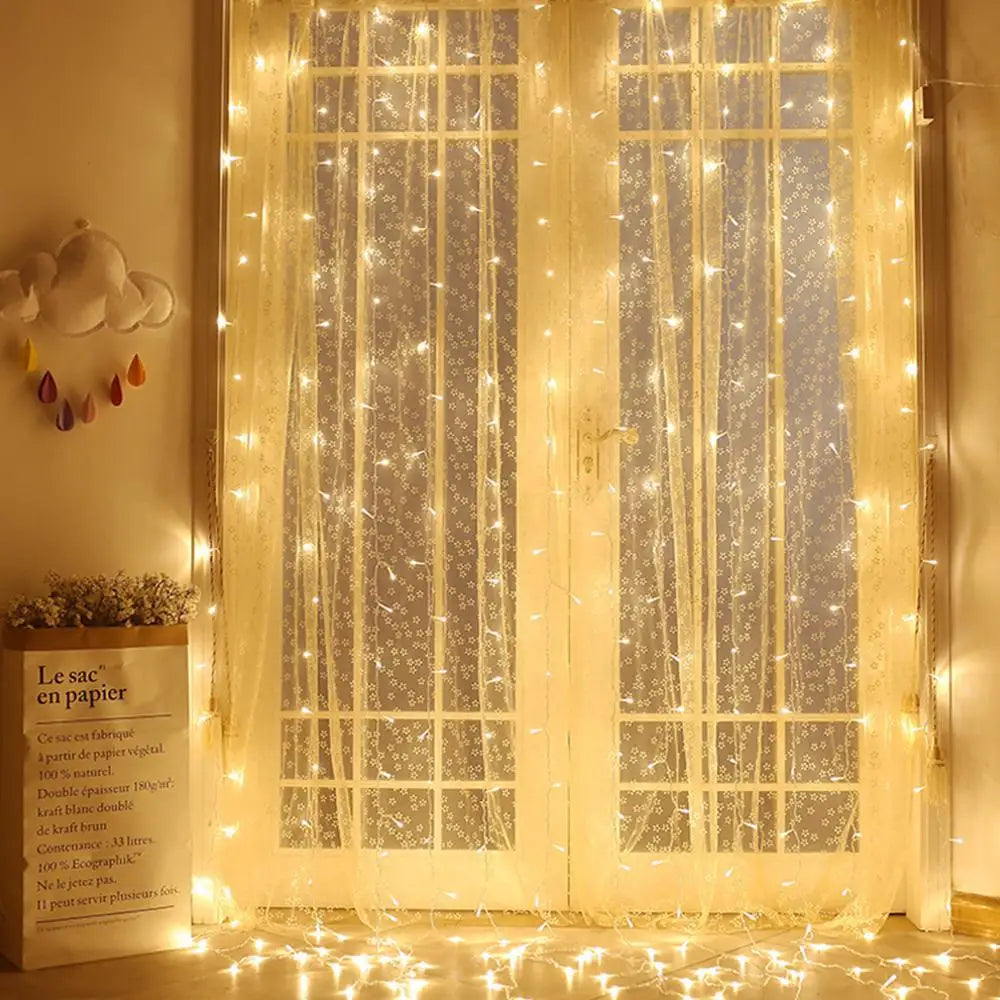 LumiCurtain - Outdoor Lighting Garland