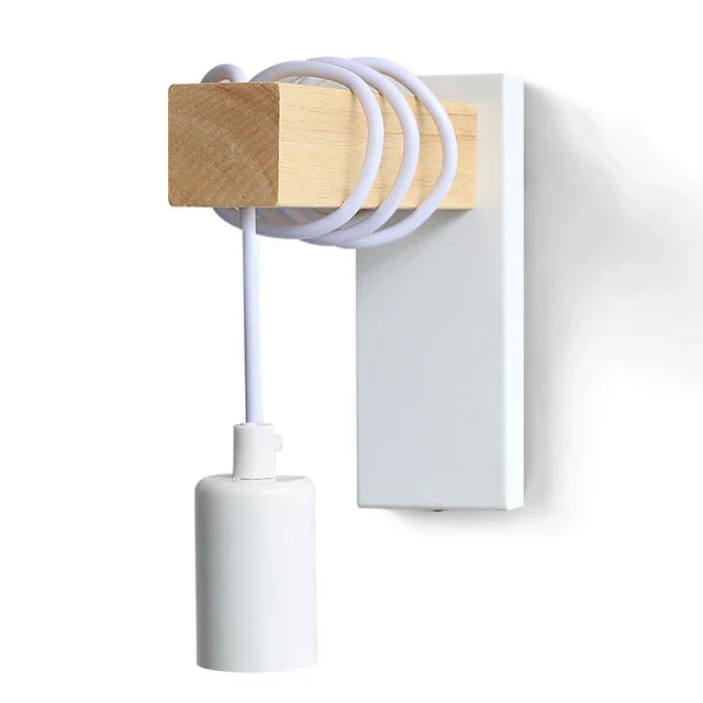 IronWood – Lampada da parete industriale in ferro e legno