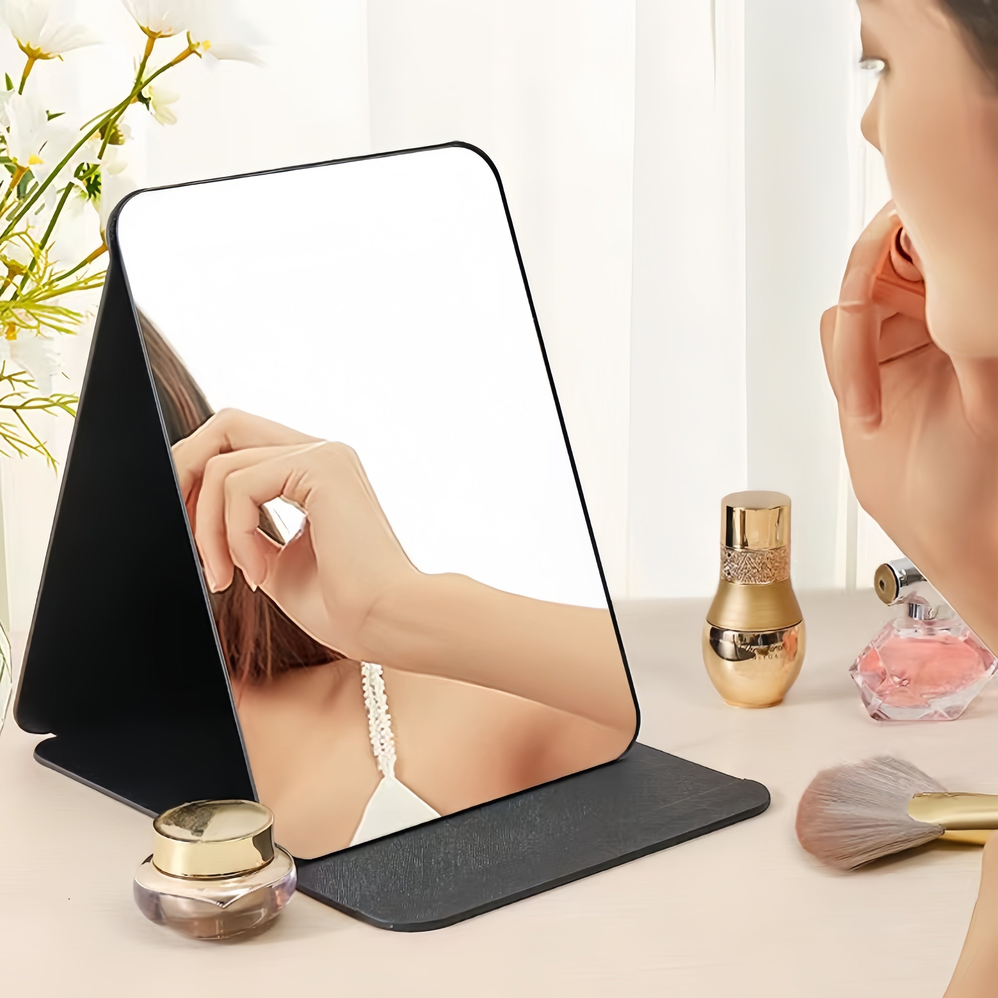 Opvouwbare Lederen Make-up Spiegel – Draagbaar en Zonder Batterij