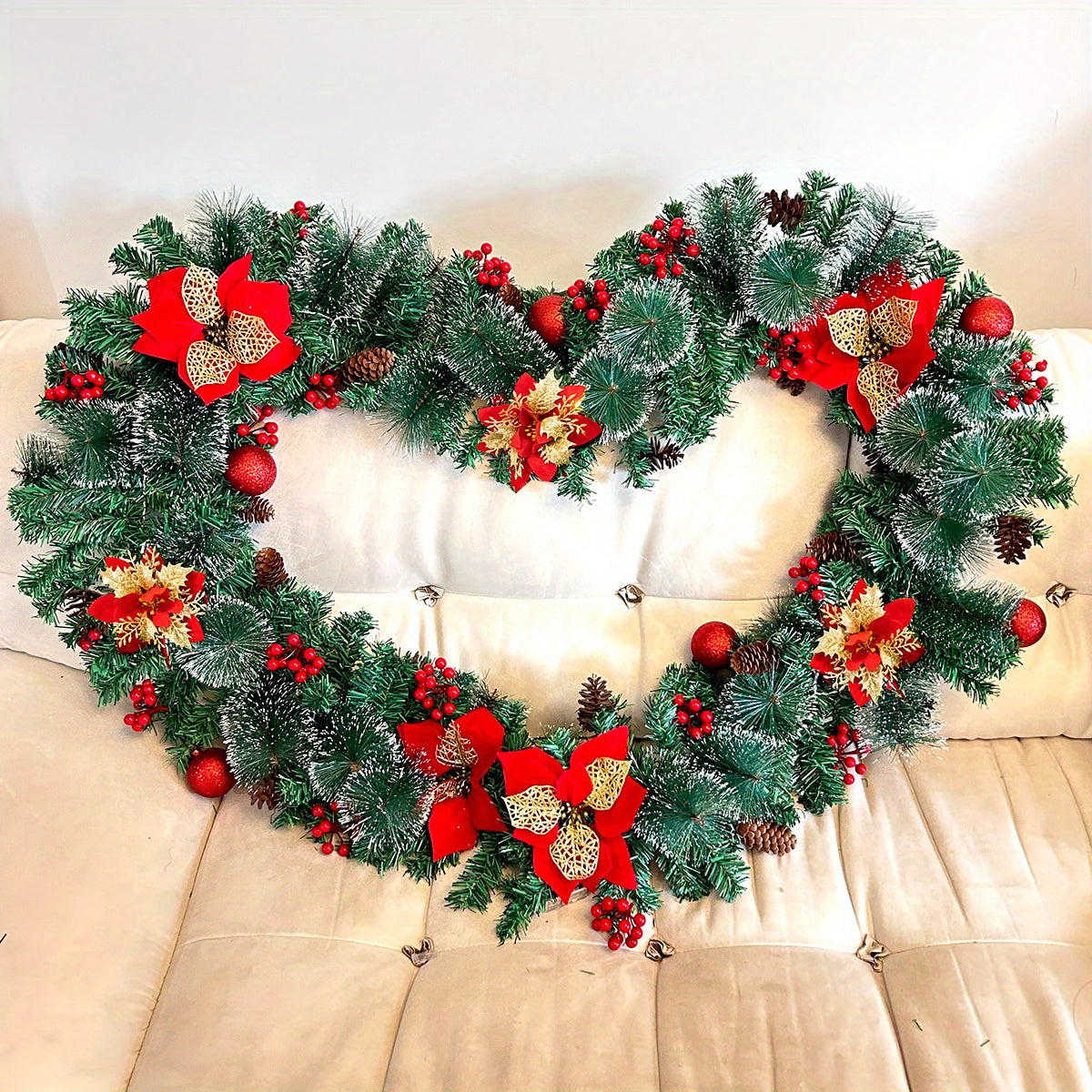 FestiveGlow - Kunstmatige Kerstguirlande met LED-lampjes & Dennenappels