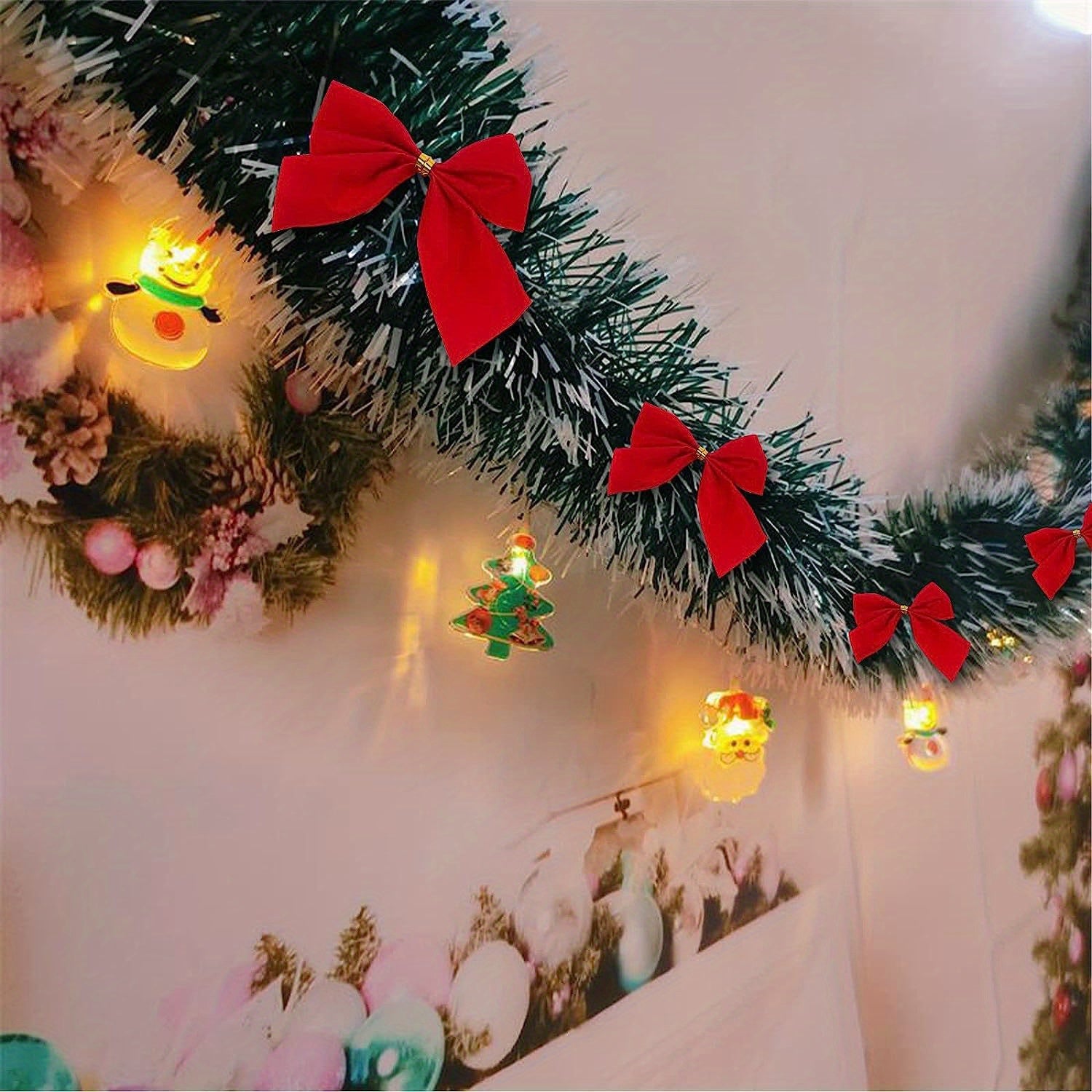FestiveGleam - 2 Set 30 LED Kerst Tinsel Slinger met Batterijvoeding2set 30LED Kerst Tinsel Slinger Kunstmatige Kerst Slinger met LED Verlichting Batterij Kerst Metallic Twist Hangende Slinger Openhaard Mantel Decor voor Balustrade Binnenornamenten