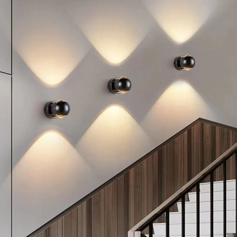 FlexBright – 180° Draaibare LED Wandlamp in Modern Design