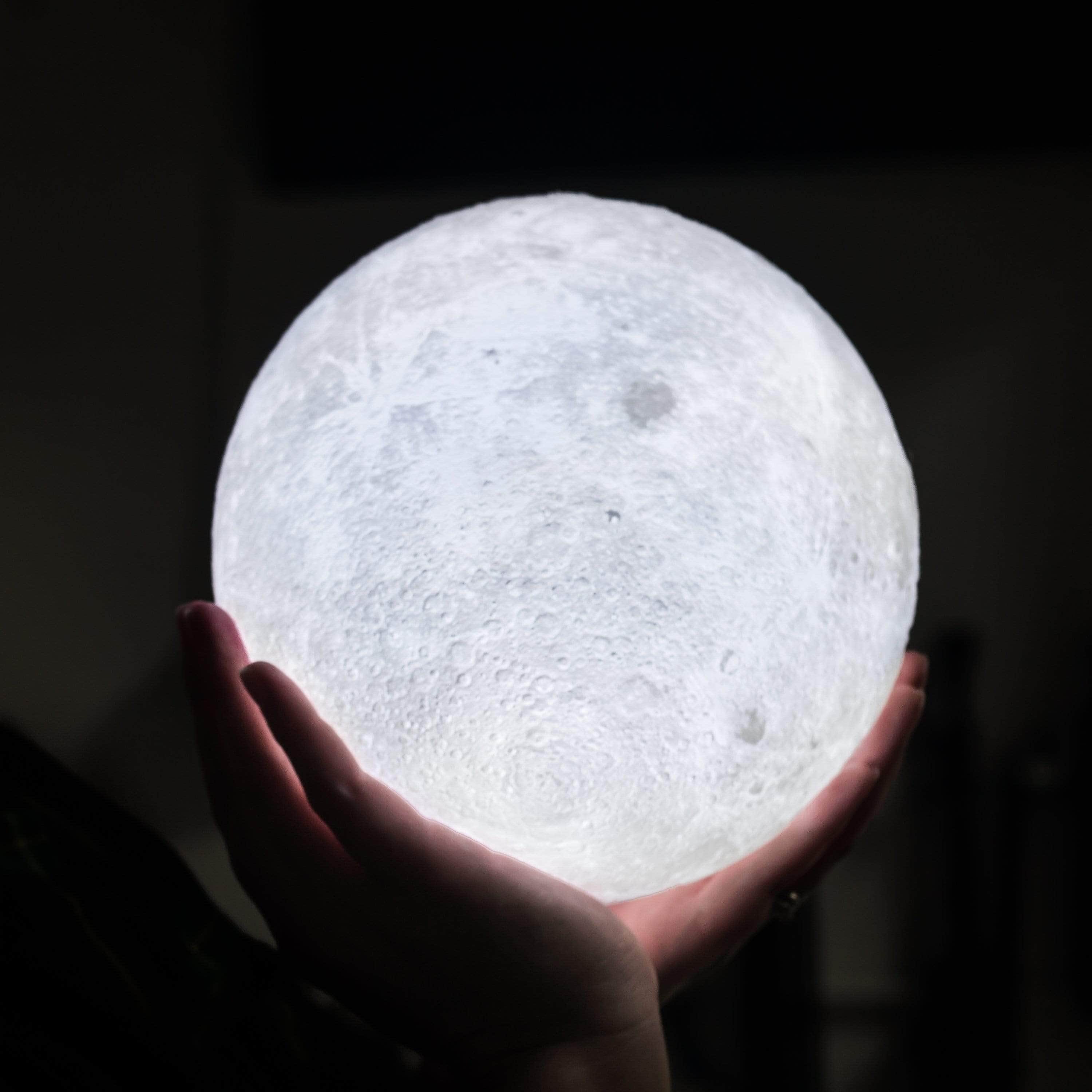 LunarGlow - Draadloze Maanlamp met 3D-Detail