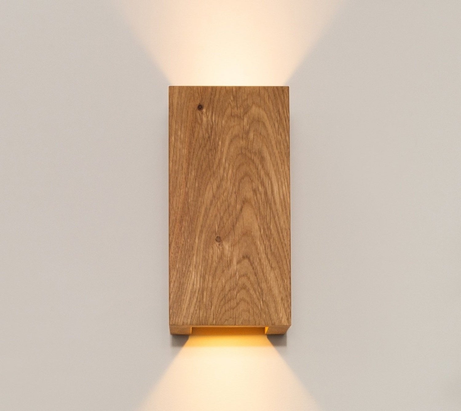 NordicGlow – Lámpara de Pared Rústica de Madera con Iluminación LED para Salón y Dormitorio