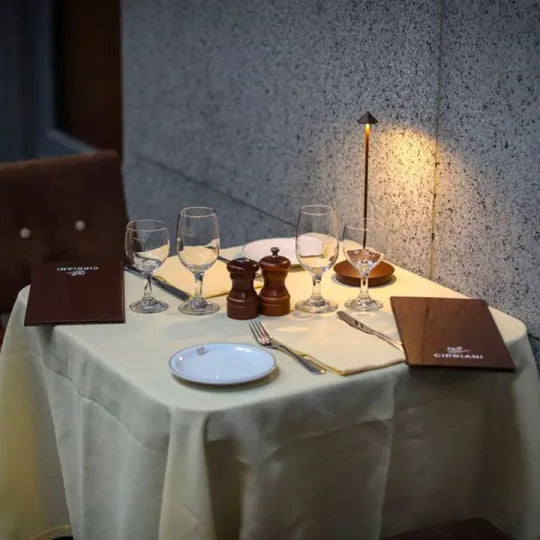 ZenLume - Lámpara de mesa LED minimalista | Iluminación inalámbrica impermeable y regulable