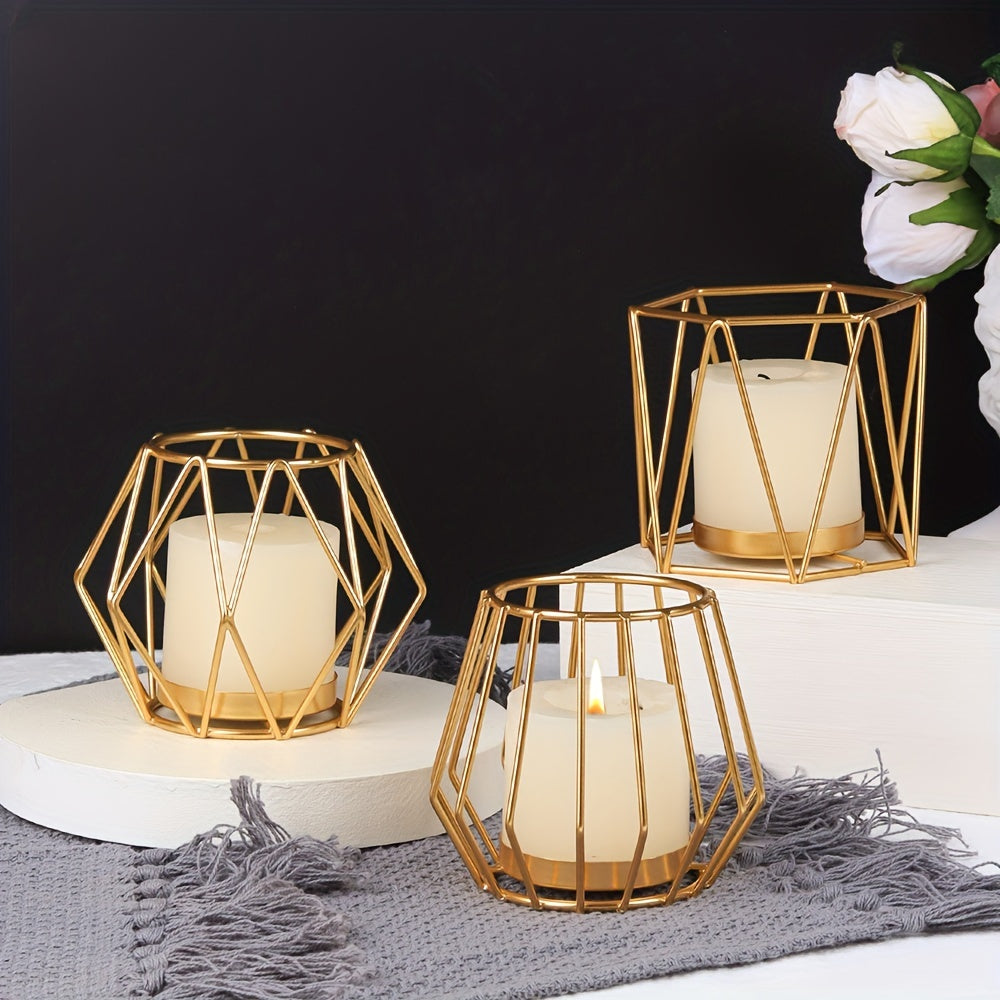Set di Portacandele in Metallo Dorato - Elegante Decorazione da Tavolo