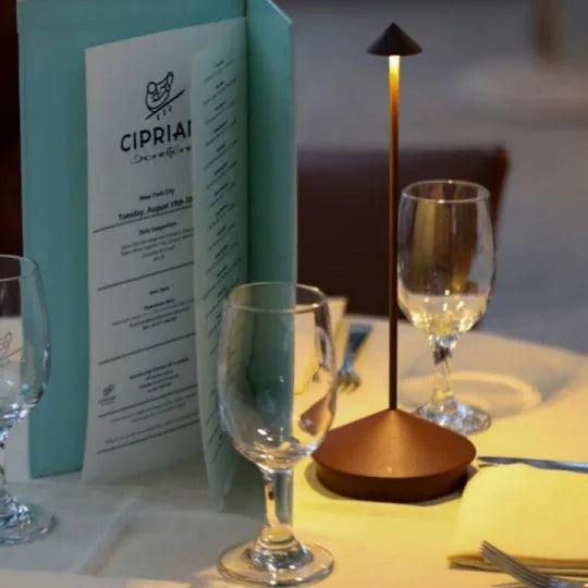 ZenLume - Lámpara de mesa LED minimalista | Iluminación inalámbrica impermeable y regulable