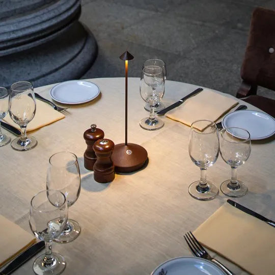 ZenLume - Lámpara de mesa LED minimalista | Iluminación inalámbrica impermeable y regulable