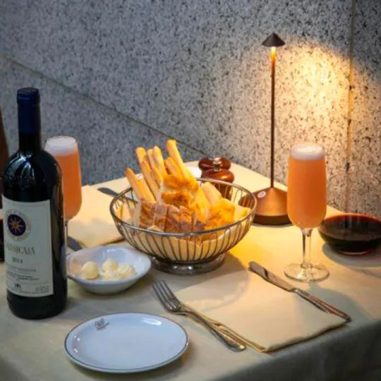 ZenLume - Lámpara de mesa LED minimalista | Iluminación inalámbrica impermeable y regulable