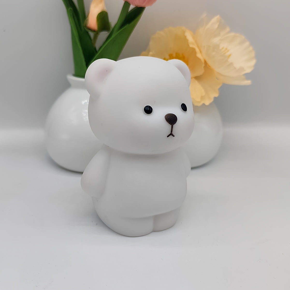 RusticBear - Vrijstaand Beren Nachtlampje met LED Spotlamp