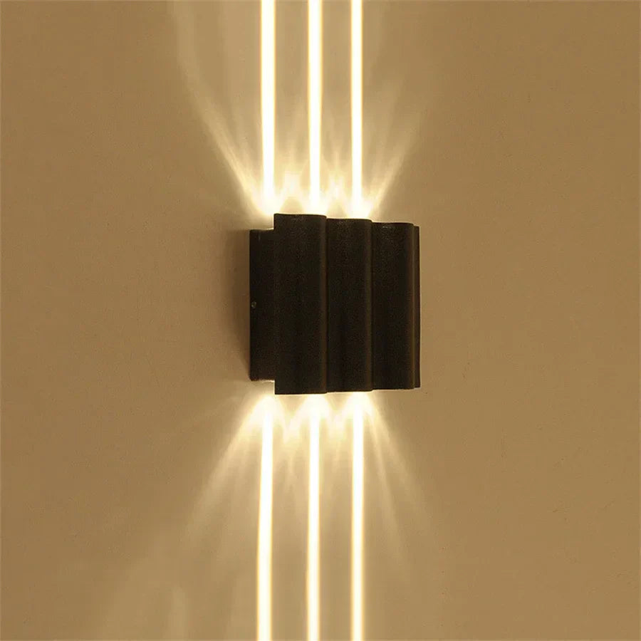 LumiLantern – Lanterna LED da Esterno Resistente alle Intemperie per Giardino e Terrazza, Illuminazione Moderna ed Energeticamente Efficiente