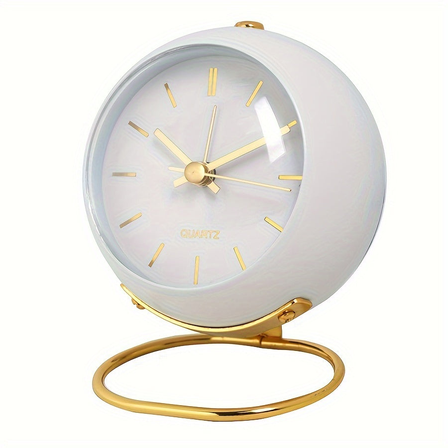 EleganceTime - Stijlvolle Quartz Wekker met Metalen Frame