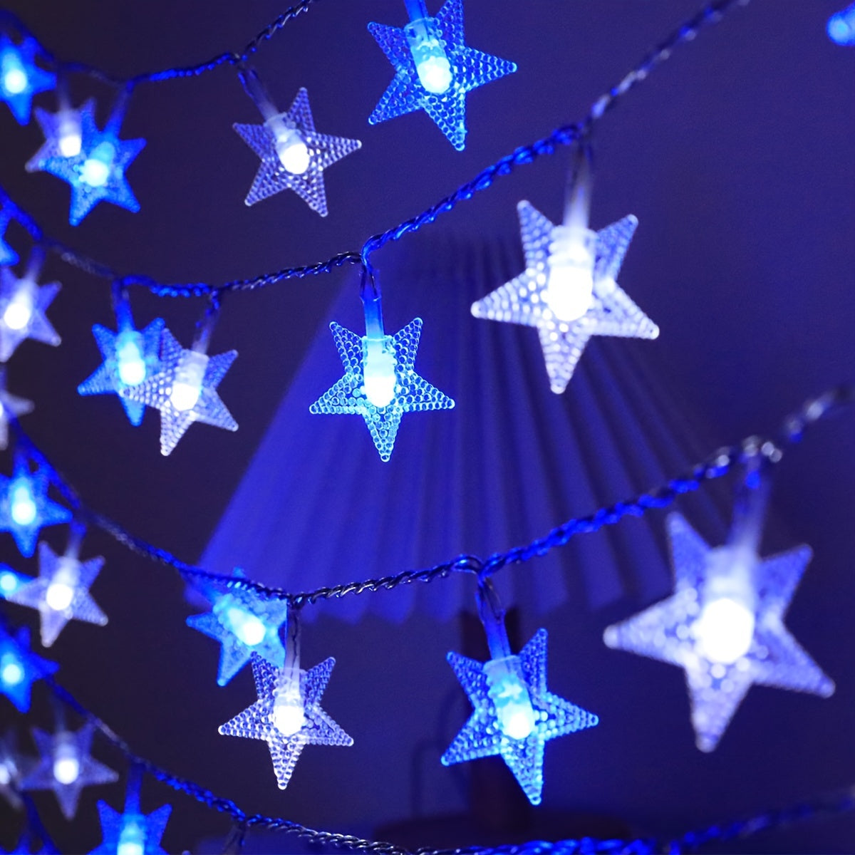 LuxeGlow - Catena Luminosa a LED con Stelle Blu e Bianche a Batteria, Perfetta