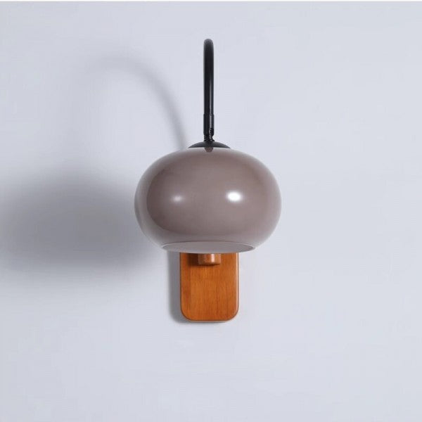 BauhausGlow – Draaibare Bauhaus Wandlamp met Khaki Glas