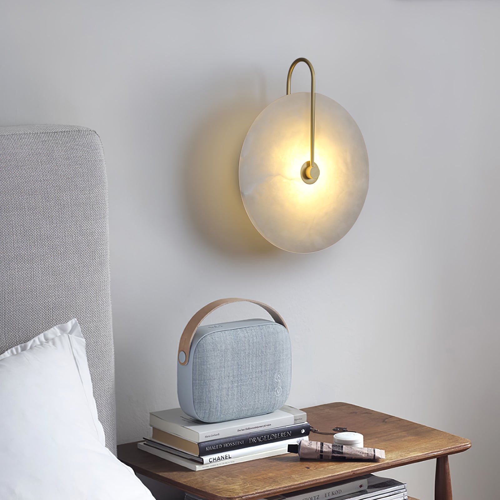 LuxeGlow - Moderne LED Wandlamp van Alabaster voor Tijdloze Elegantie