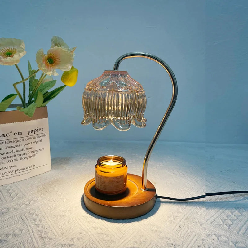 RetroGlow - Vintage Amerikaanse Tafellamp met Glazen Kap en Houten Basis