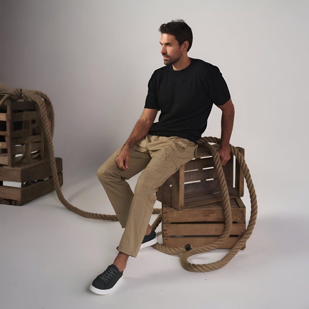 Calças Cargo Homem Corte Regular Bolsos Funcionais